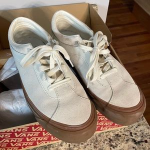 White Gumsole Vans Unisex Lace-Up Sneakers - Madewell Exclusive (W9, M7.5)